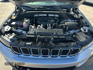 2024 Jeep Grand Cherokee with VIN 1C4RJYB6XR8958047, listed as a Copart auction lot 48482685 with 28,497 mi miles and Clean title. Bid and sale history available at DreamBid. Image 9.