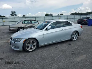 2012 BMW 3 Series 335i z VIN WBADX7C54CE744184, wystawiony jako Copart lot #64192295 z przebiegiem 140 184 mil mil oraz Czysty tytuł • Clean title. Historia ofert i sprzedaży dostępna na DreamBid. Obrazek 1.