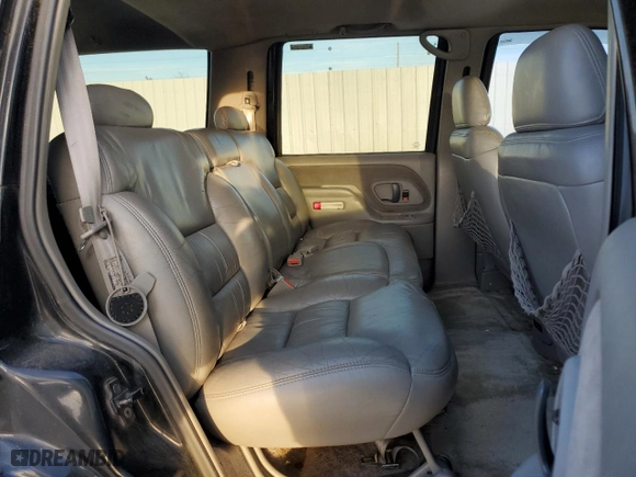 1998 Chevrolet Tahoe with VIN 1GNEK13R2WJ370599, listed as a Copart auction lot 84431174 with 197,215 mi miles and Non Repairable. Bid and sale history available at carsss.com. Image 11.