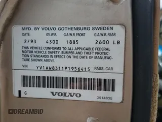 1993 Volvo 240 z VIN YV1AW8311P1956415, wystawiony jako Copart lot #55122855 z przebiegiem 276 658 mil mil oraz Szkoda całkowita • Salvage title. Historia ofert i sprzedaży dostępna na DreamBid. Obrazek 13.