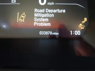 2018 Honda CR-V EX-L with VIN 2HKRW1H85JH504019, listed as a IAAI auction lot 40179782 with 33,878 mi miles. Bid and sale history available at carsss.com. Image 16.