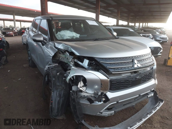 2022 Mitsubishi Outlander SE z VIN JA4J3UA88NZ023157, wystawiony jako IAAI lot #41357953 z przebiegiem 34 081 mil mil oraz . Historia ofert i sprzedaży dostępna na DreamBid. Obrazek 6.