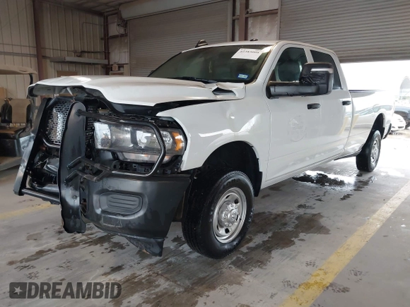 2023 Ram 2500 Tradesman z VIN 3C6UR5HJ0PG610057, wystawiony jako IAAI lot #42385008 z przebiegiem 21 105 mil mil oraz . Historia ofert i sprzedaży dostępna na DreamBid. Obrazek 17.