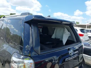 2021 Toyota 4Runner SR5 с VIN JTEEU5JR0M5230906, выставлен на аукционе IAAI как лот 42000905 с пробегом 249 010 миль миль и . История ставок и продаж доступна на DreamBid. Изображение 6.