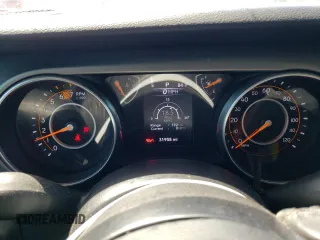 2020 Jeep Wrangler Unlimited Sport S z VIN 1C4HJXDN4LW190062, wystawiony jako Copart lot #52569425 z przebiegiem 31 958 mil mil oraz Szkoda całkowita • Salvage title. Historia ofert i sprzedaży dostępna na DreamBid. Obrazek 9.
