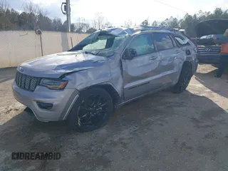2020 Jeep Grand Cherokee Altitude with VIN 1C4RJEAG8LC430164, listed as a IAAI auction lot 41472197 with 78,078 mi miles and . Bid and sale history available at DreamBid. Image 2.