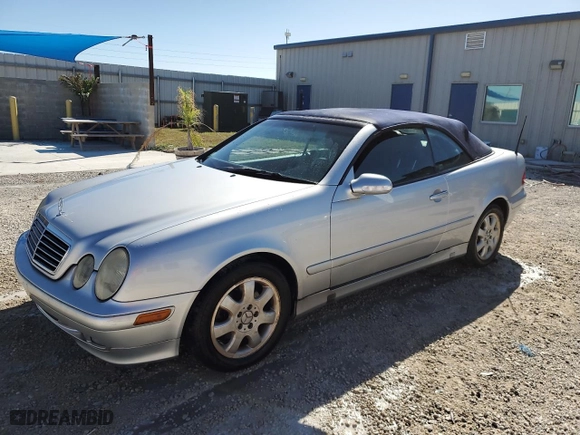 2003 Mercedes-Benz CLK-Class 3.2L with VIN WDBLK65G53T141583, listed as a Copart auction lot 80689434 with 75,452 mi miles and Salvage Title. Bid and sale history available at carsss.com. Image 1.