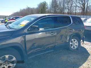 2019 GMC Acadia SLE with VIN 1GKKNKLA1KZ199136, listed as a IAAI auction lot 41596600 with 140,599 mi miles. Bid and sale history available at carsss.com. Image 6.