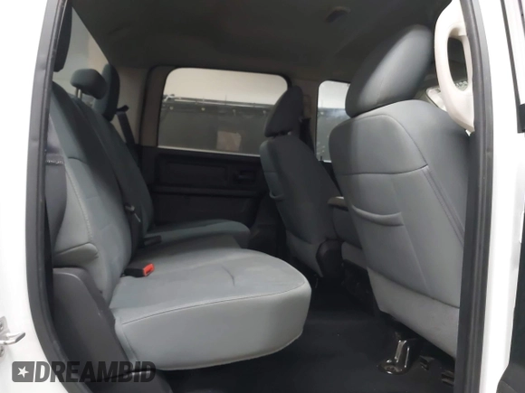 2013 Ram 1500 Express z VIN 1C6RR7KT0DS596371, wystawiony jako IAAI lot #42484590 z przebiegiem 132 743 mil mil oraz . Historia ofert i sprzedaży dostępna na DreamBid. Obrazek 8.