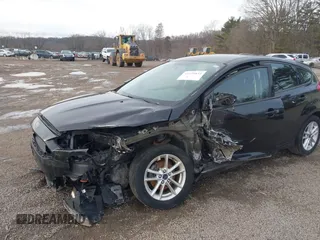 2015 Ford Focus SE with VIN 1FADP3K23FL373639, listed as a IAAI auction lot 41525834 with 62,170 mi miles. Bid and sale history available at carsss.com. Image 6.
