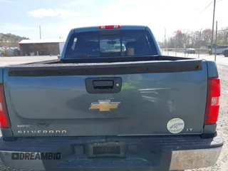2009 Chevrolet Silverado 1500 LT with VIN 3GCEK23389G168995, listed as a IAAI auction lot 41923951 with 162,623 mi miles and . Bid and sale history available at DreamBid. Image 17.