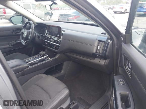 2025 Nissan Pathfinder SV with VIN 5N1DR3BC6SC205478, listed as a IAAI auction lot 42719067 with 26,744 mi miles and . Bid and sale history available at DreamBid. Image 5.