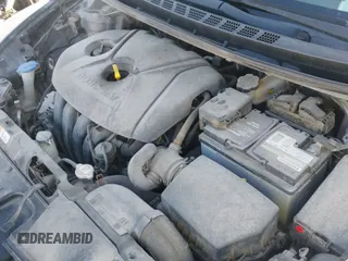 2015 Hyundai Elantra SE z VIN 5NPDH4AE4FH631664, wystawiony jako IAAI lot #43394079 z przebiegiem 103 061 mil mil oraz . Historia ofert i sprzedaży dostępna na DreamBid. Obrazek 21.