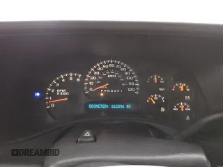 2006 Chevrolet Silverado 1500 LT2 with VIN 2GCEC13Z761357296, listed as a Copart auction lot 86315924 with 262,396 mi miles and Clean Title. Bid and sale history available at carsss.com. Image 9.