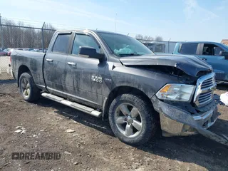2016 Ram 1500 SLT z VIN 1C6RR7GT6GS186770, wystawiony jako IAAI lot #41772880 z przebiegiem 203 887 mil mil oraz . Historia ofert i sprzedaży dostępna na DreamBid. Obrazek 1.