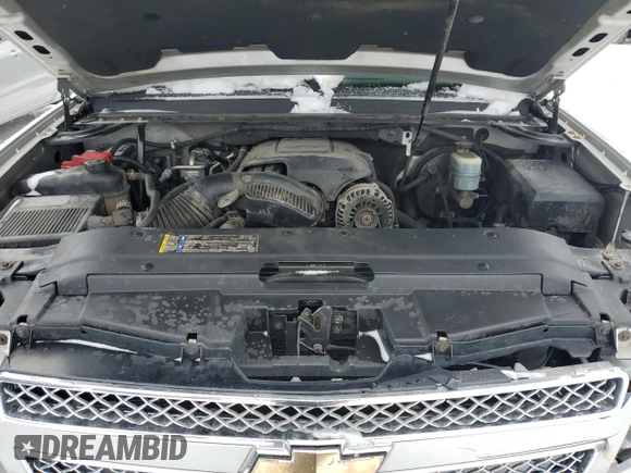 2010 Chevrolet Suburban LTZ with VIN 1GNUKKE36AR229085, listed as a Copart auction lot 45721095 with 201,743 mi miles and Clean Title. Bid and sale history available at carsss.com. Image 12.