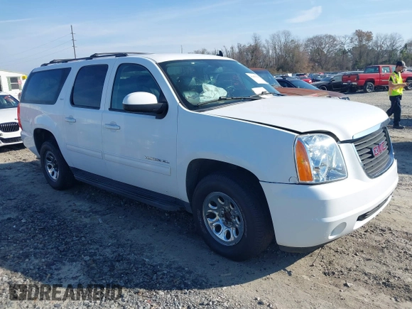 2014 GMC Yukon XL SLT with VIN 1GKS1KE09ER116590, listed as a IAAI auction lot 41459319 with 246,958 mi miles. Bid and sale history available at carsss.com. Image 1.