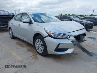 2023 Nissan Sentra S z VIN 3N1AB8BV7PY311515, wystawiony jako IAAI lot #42038589 z przebiegiem 13 907 mil mil oraz . Historia ofert i sprzedaży dostępna na DreamBid. Obrazek 1.