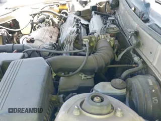 1993 Toyota Camry LE z VIN JT2SK12E2P0125831, wystawiony jako IAAI lot #42940055 z przebiegiem 206 391 mil mil oraz . Historia ofert i sprzedaży dostępna na DreamBid. Obrazek 12.