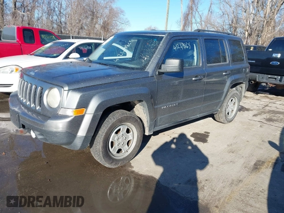 2012 Jeep Patriot Sport with VIN 1C4NJRBB9CD563258, listed as a IAAI auction lot 41249868 with 173,844 mi miles. Bid and sale history available at carsss.com. Image 2.