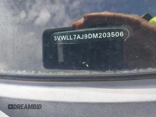 2013 Volkswagen Jetta TDI w/Premium/Nav с VIN 3VWLL7AJ9DM203506, выставлен на аукционе IAAI как лот 42682513 с пробегом 137 614 миль миль и . История ставок и продаж доступна на DreamBid. Изображение 9.