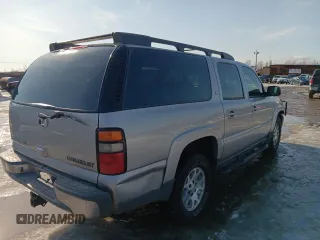 2005 Chevrolet Suburban Z71 with VIN 3GNFK16Z65G129807, listed as a Copart auction lot 51466145 with 242,555 mi miles and Salvage Title. Bid and sale history available at carsss.com. Image 3.