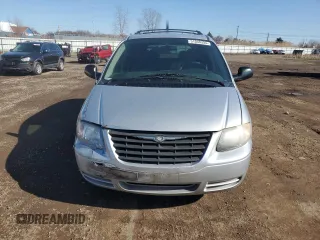 2007 Chrysler Town & Country SWB with VIN 1A4GJ45R17B157622, listed as a Copart auction lot 51040395 with 157,075 mi miles and Salvage Title. Bid and sale history available at carsss.com. Image 5.