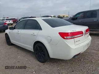 2012 Lincoln MKZ z VIN 3LNHL2GC5CR821004, wystawiony jako IAAI lot #41920319 z przebiegiem 91 081 mil mil oraz . Historia ofert i sprzedaży dostępna na DreamBid. Obrazek 3.