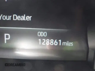 2021 Toyota Highlander XLE with VIN 5TDGZRAH4MS532366, listed as a IAAI auction lot 42603712 with 128,861 mi miles and . Bid and sale history available at DreamBid. Image 16.