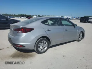 2020 Hyundai Elantra SEL z VIN 5NPD84LFXLH586828, wystawiony jako Copart lot #50519325 z przebiegiem Nie podano mil oraz Szkoda całkowita • Salvage title. Historia ofert i sprzedaży dostępna na DreamBid. Obrazek 3.