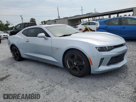 2017 Chevrolet Camaro 1LT z VIN 1G1FB1RX9H0160179, wystawiony jako Copart lot #56004185 z przebiegiem Nie podano mil oraz Czysty tytuł • Clean title. Historia ofert i sprzedaży dostępna na DreamBid. Obrazek 4.