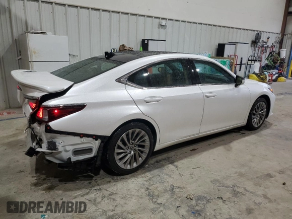 2022 Lexus ES with VIN 58AFZ1B10NU136757, listed as a Copart auction lot 85436704 with 55,491 mi miles and Salvage Title. Bid and sale history available at carsss.com. Image 3.