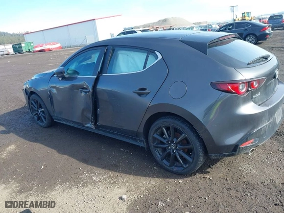2024 Mazda Mazda3 Hatchback 2.5 S Select Sport with VIN JM1BPAKM1R1712650, listed as a IAAI auction lot 41689439 with 21,937 mi miles. Bid and sale history available at carsss.com. Image 3.