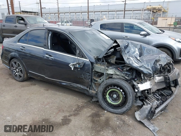 2014 Mercedes-Benz C C 250 Sport with VIN WDDGF4HB6ER317333, listed as a IAAI auction lot 42127437 with 128,010 mi miles. Bid and sale history available at carsss.com. Image 1.