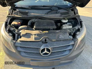2019 Mercedes-Benz Metris Passenger with VIN WD4PG2EE9K3585436, listed as a Copart auction lot 48856045 with 147,723 mi miles and Clean title. Bid and sale history available at DreamBid. Image 7.