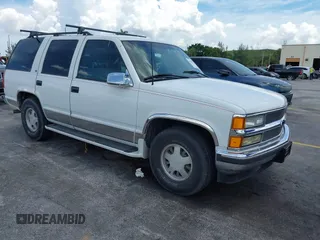 1995 Chevrolet Tahoe с VIN 1GNEC13K9SJ414611, выставлен на аукционе IAAI как лот 42798752 с пробегом 205 988 миль миль и . История ставок и продаж доступна на DreamBid. Изображение 1.