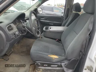2008 Chevrolet Suburban Commercial with VIN 3GNGK26KX8G205112, listed as a Copart auction lot 72342594 with 157,327 mi miles and Salvage Title. Bid and sale history available at carsss.com. Image 7.