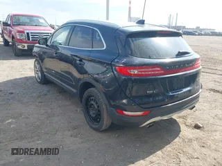 2017 Lincoln MKC Reserve with VIN 5LMCJ3D96HUL16195, listed as a IAAI auction lot 42079976 with 129,818 mi miles and . Bid and sale history available at DreamBid. Image 3.