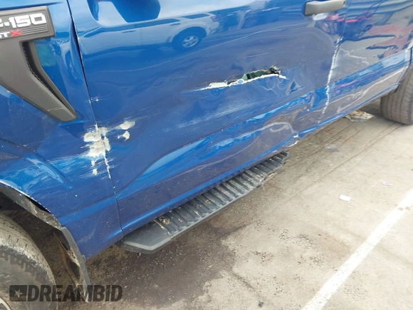 2022 Ford F-150 XL с VIN 1FTEW1EP2NKD17385, выставлен на аукционе IAAI как лот 42378513 с пробегом 51 543 миль миль и . История ставок и продаж доступна на DreamBid. Изображение 17.