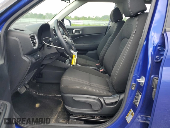 2022 Hyundai Venue SEL with VIN KMHRC8A32NU164853, listed as a Copart auction lot 60808645 with 61,257 mi miles and Clean title. Bid and sale history available at DreamBid. Image 7.