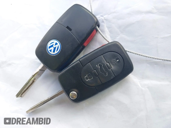 1999 Volkswagen Jetta z VIN 3VWSC29M9XM067508, wystawiony jako IAAI lot #41905002 z przebiegiem 32 051 mil mil oraz . Historia ofert i sprzedaży dostępna na DreamBid. Obrazek 11.