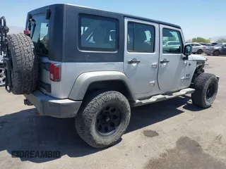 2008 Jeep Wrangler Unlimited X с VIN 1J4GA39198L547328, выставлен на аукционе IAAI как лот 42288915 с пробегом 175 015 миль миль и . История ставок и продаж доступна на DreamBid. Изображение 4.