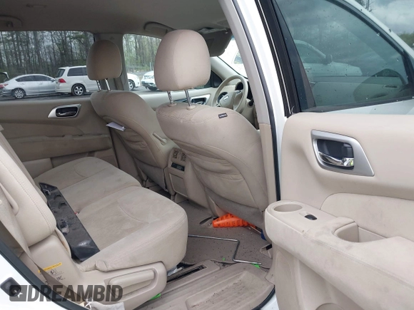 2013 Nissan Pathfinder SV with VIN 5N1AR2MM2DC616205, listed as a IAAI auction lot 42018693 with 132,148 mi miles. Bid and sale history available at carsss.com. Image 8.