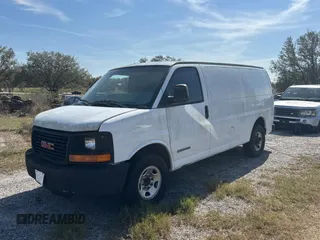 2003 GMC Savana Cargo Van with VIN 1GTHG35U431113170, listed as a Copart auction lot 44413145 with 293,807 mi miles and Clean Title. Bid and sale history available at carsss.com. Image 2.