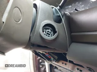 2000 Ford Excursion Limited с VIN 1FMNU43SXYEC17970, выставлен на аукционе IAAI как лот 42519209 с пробегом 244 739 миль миль и . История ставок и продаж доступна на DreamBid. Изображение 12.