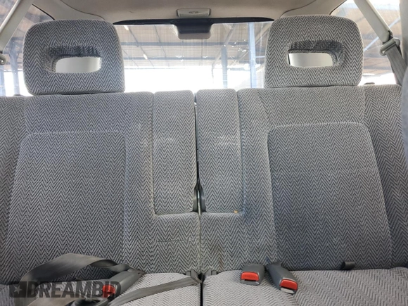 1998 Honda CR-V LX with VIN JHLRD1745WC094753, listed as a Copart auction lot 48888575 with 298,615 mi miles and Salvage Title. Bid and sale history available at carsss.com. Image 10.