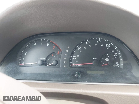 2002 Toyota Camry XLE z VIN 4T1BF32K82U530294, wystawiony jako IAAI lot #42251586 z przebiegiem Nie podano mil oraz . Historia ofert i sprzedaży dostępna na DreamBid. Obrazek 7.