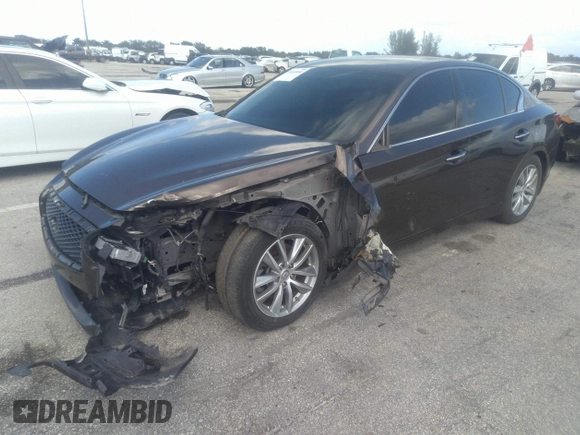 2015 Infiniti Q50 Premium with VIN JN1BV7AP8FM343805, listed as a IAAI auction lot 41752314 with 69,231 mi miles. Bid and sale history available at carsss.com. Image 2.