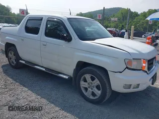 2010 Honda Ridgeline RTL z VIN 5FPYK1F58AB012526, wystawiony jako IAAI lot #42421618 z przebiegiem 258 727 mil mil oraz . Historia ofert i sprzedaży dostępna na DreamBid. Obrazek 1.