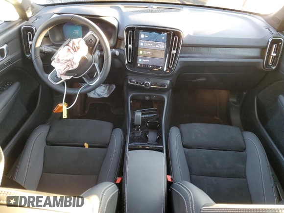 2023 Volvo C40 Plus с VIN YV4ED3GL3P2065898, выставлен на аукционе Copart как лот 41224334 с пробегом 10 423 миль миль и . История ставок и продаж доступна на DreamBid. Изображение 8.